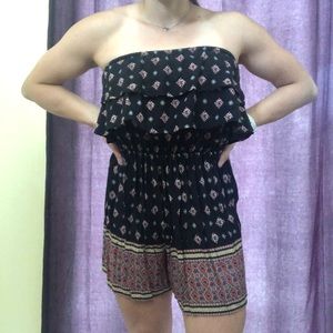 ⭐️3/$20 Hollister Romper⭐️